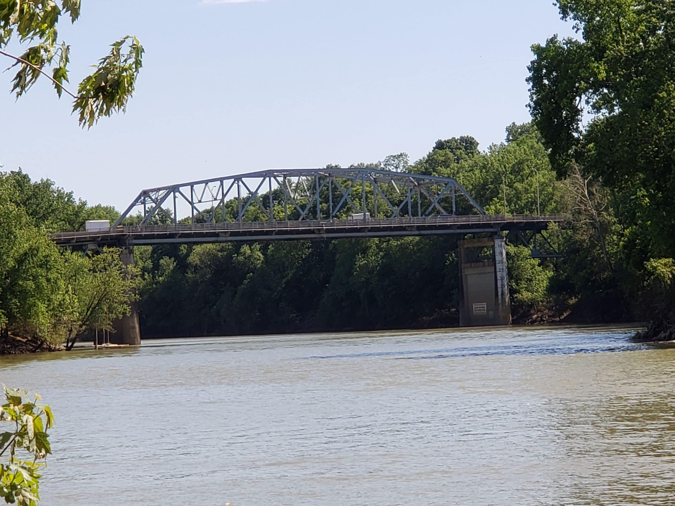 4thstreetbridge-fromlicking