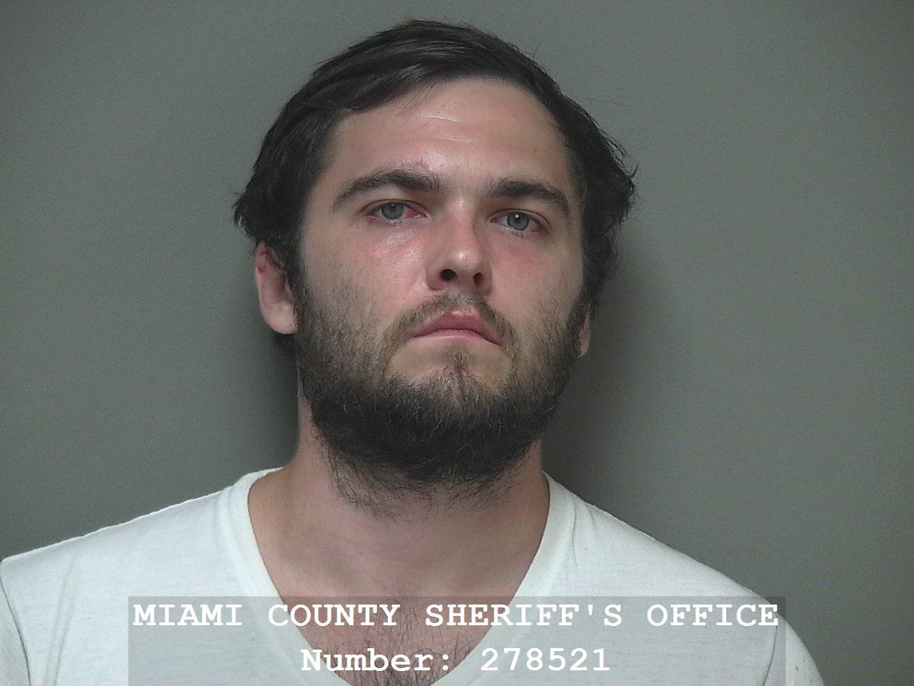 MUGSHOTS_35289463