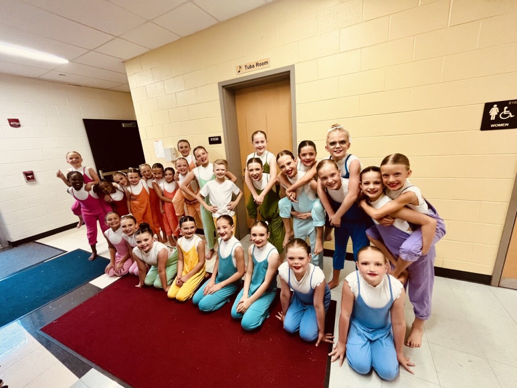 Expressions Dance Theatre